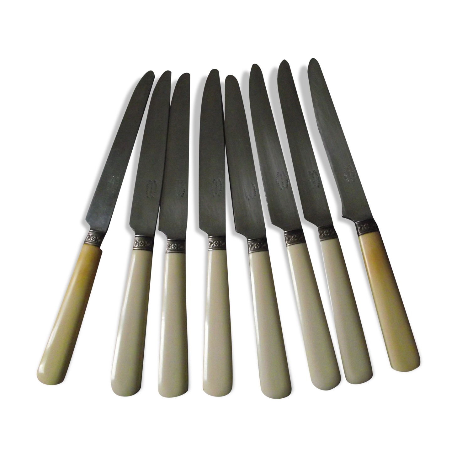 Set of 8 large silverware table knives from Boulenger.