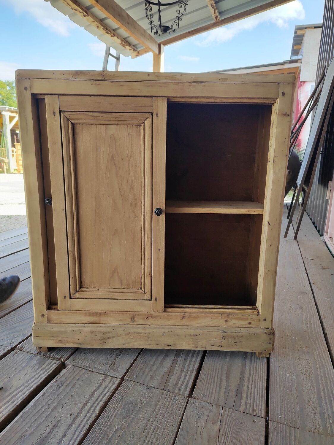 Small sliding cabinet