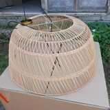 Bulky wicker pendant light