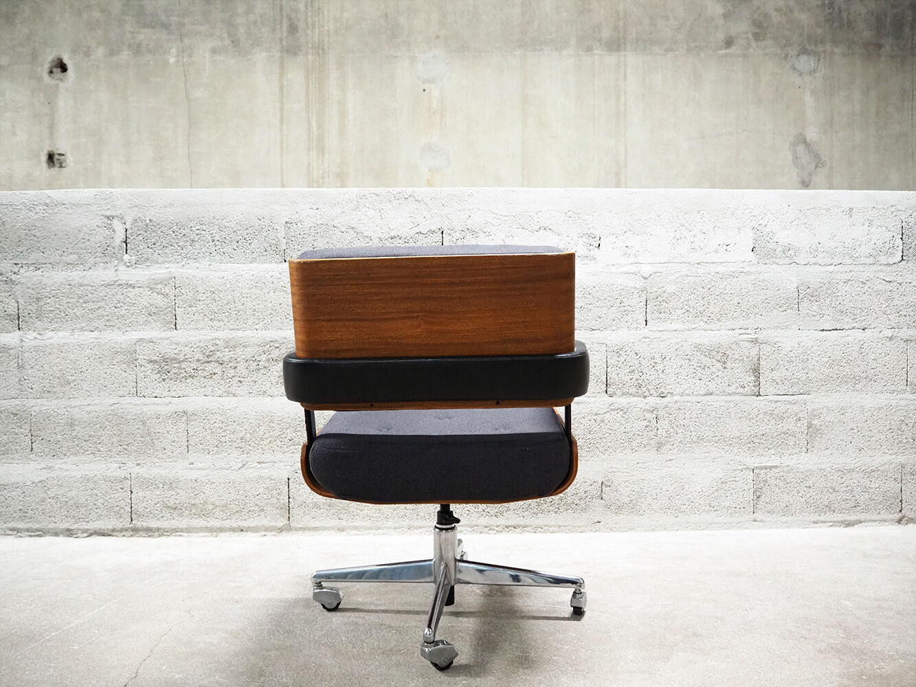 Office armchair Modern Tube edition, 60s