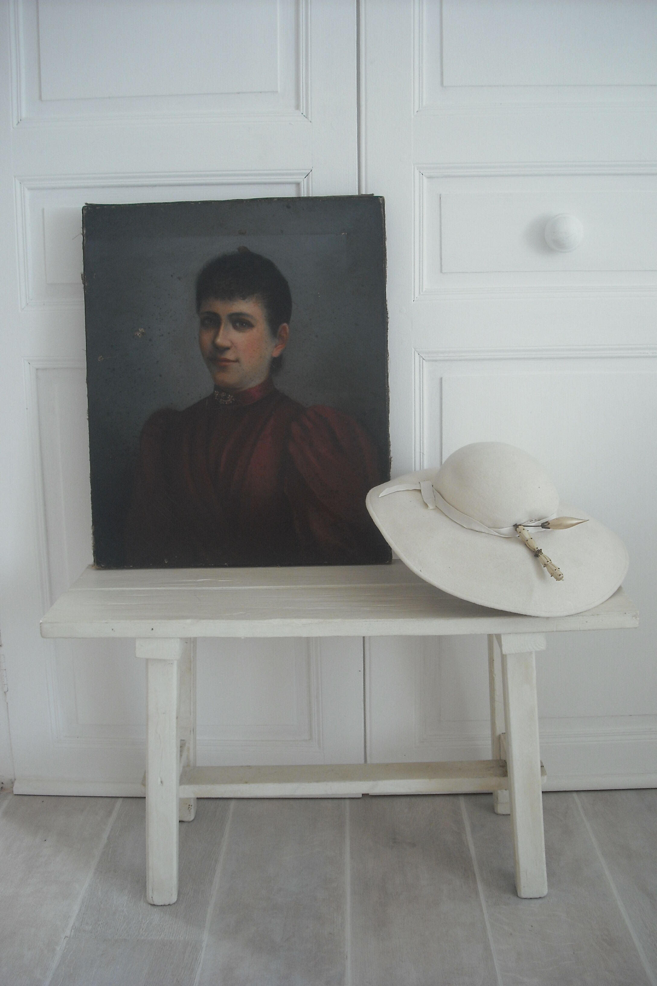 White patinated bench