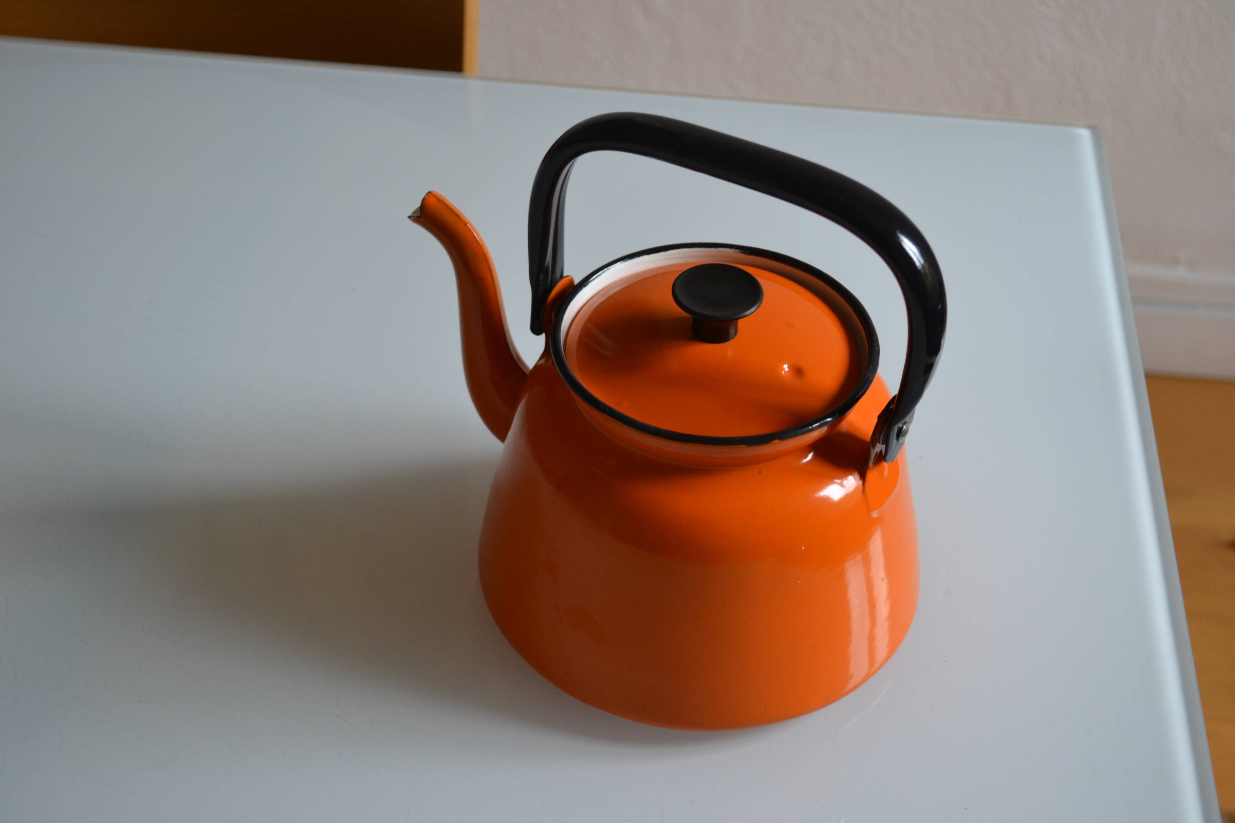 Vintage kettle orange enameled steel 1.5 liter