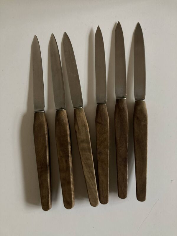 Ser de 6 couteaux de table scandinaves, lame inox, manche de teck.