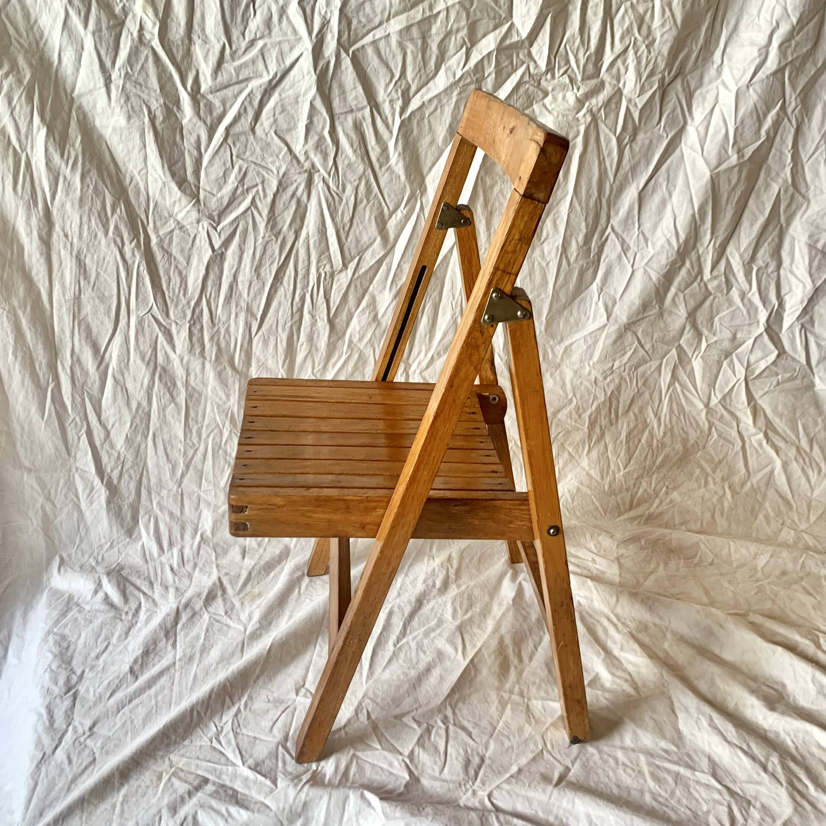 Antique varnished wooden folding chair for children