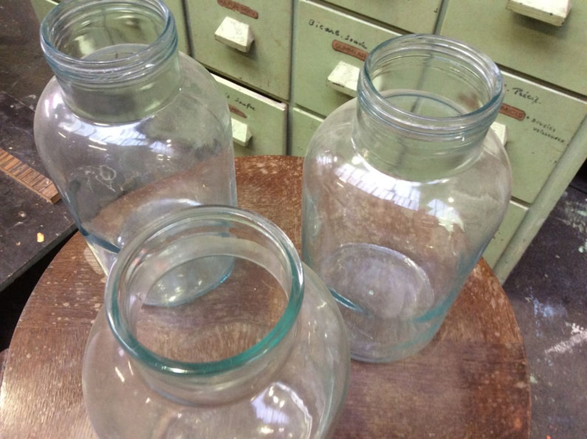Bombonnière vintage de commerce en verre