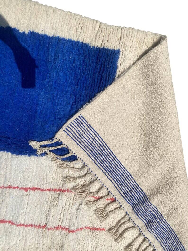 Natural wool rug 250cm x 150cm