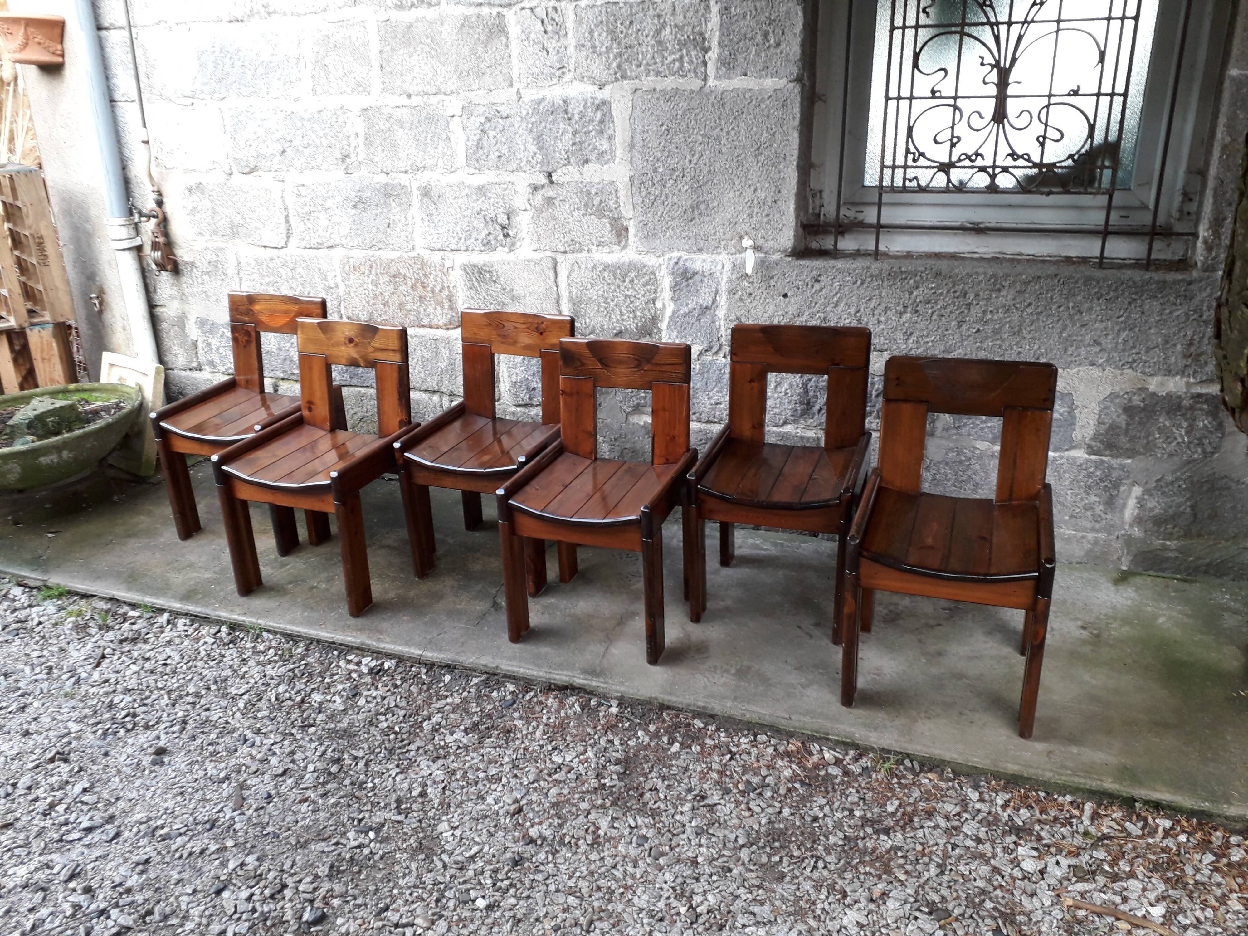 Set of 6 varnished pine chairs