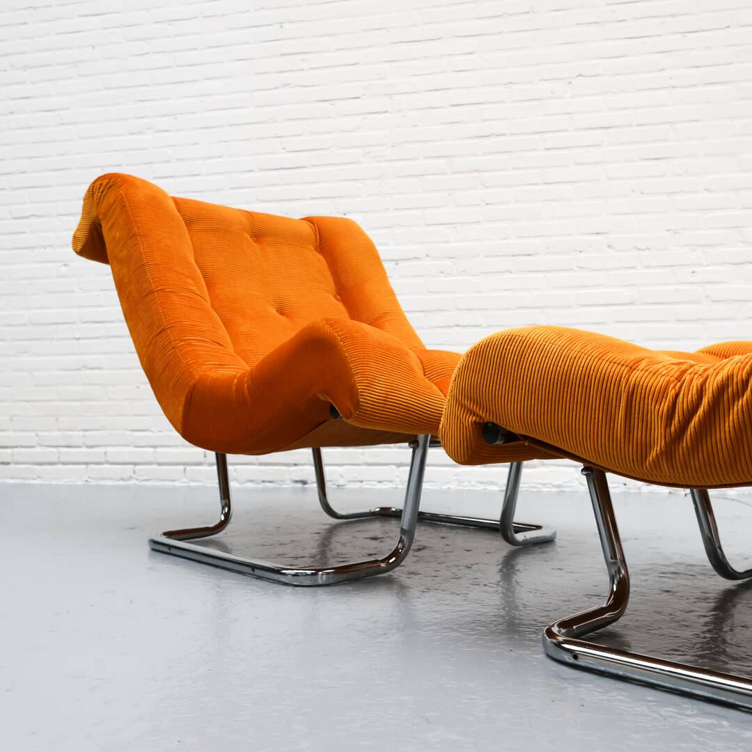 Fauteuil et repose-pieds Dux Formula années 1970