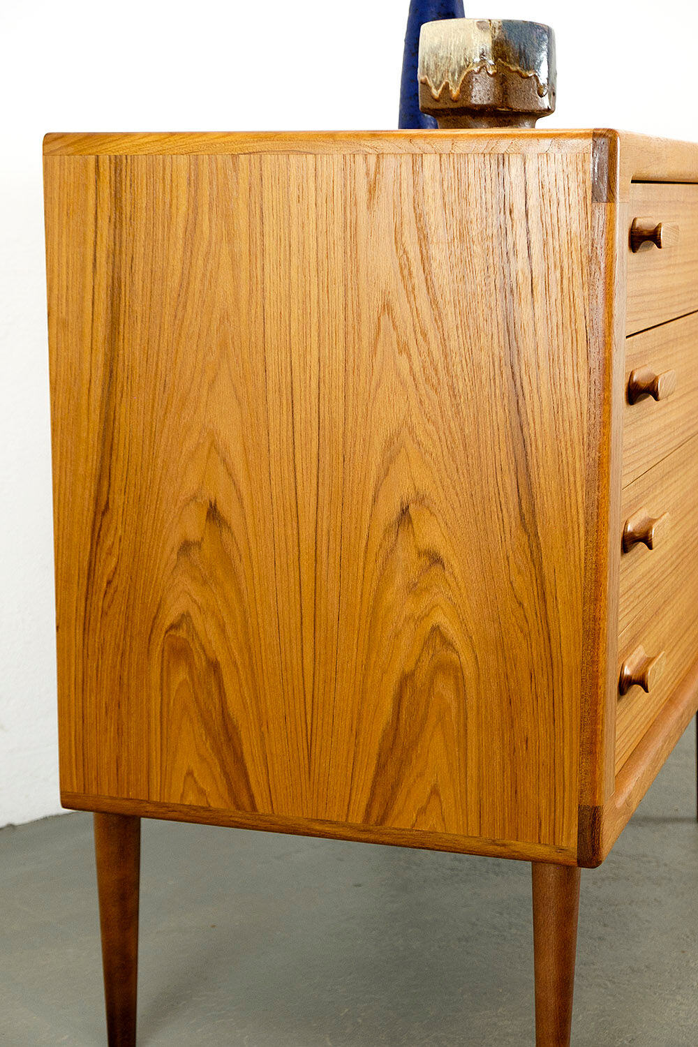 Commode en teck danois de Dyrlund années 1970