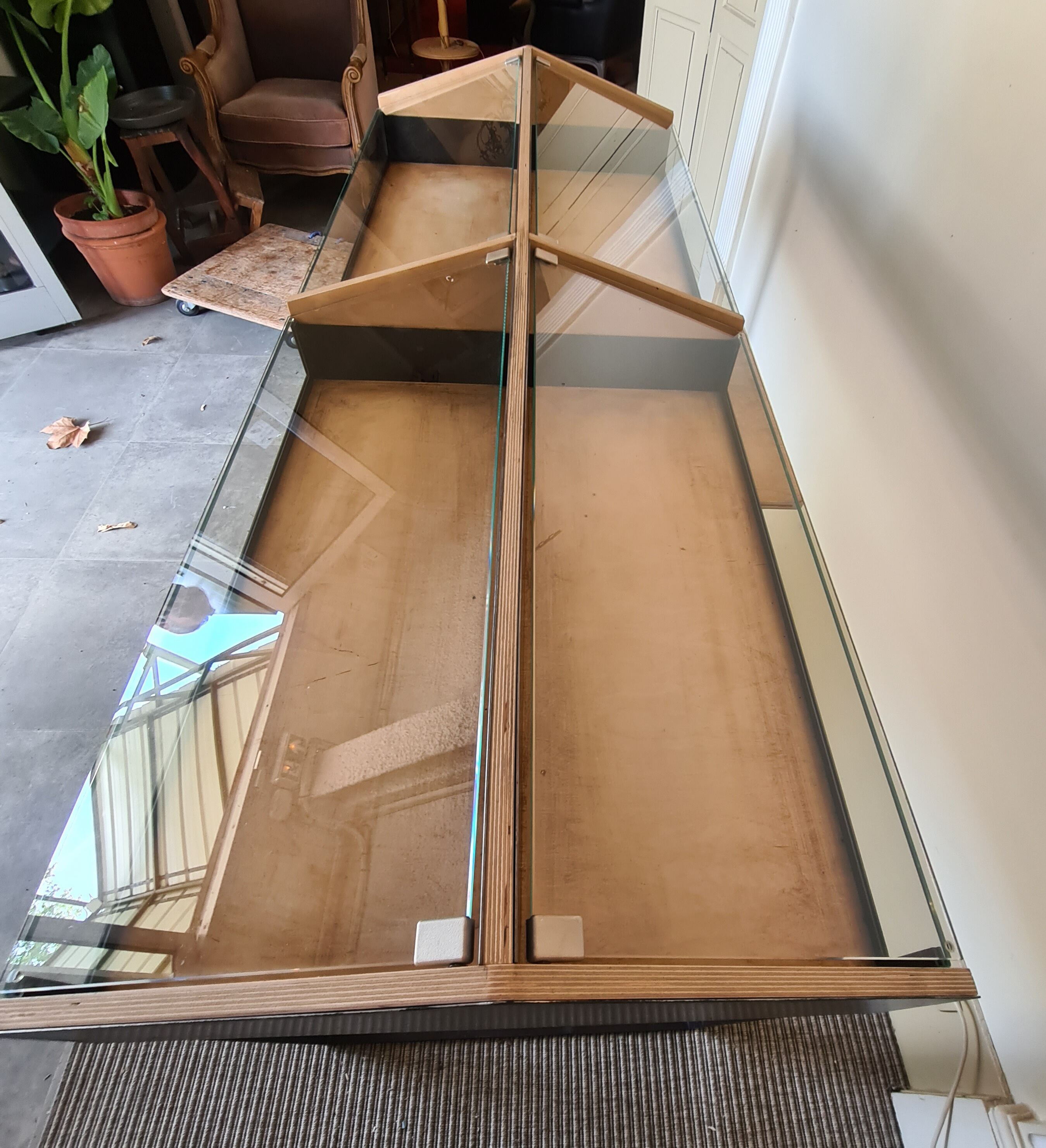 Double shop window 180 x 71 x 107 cm