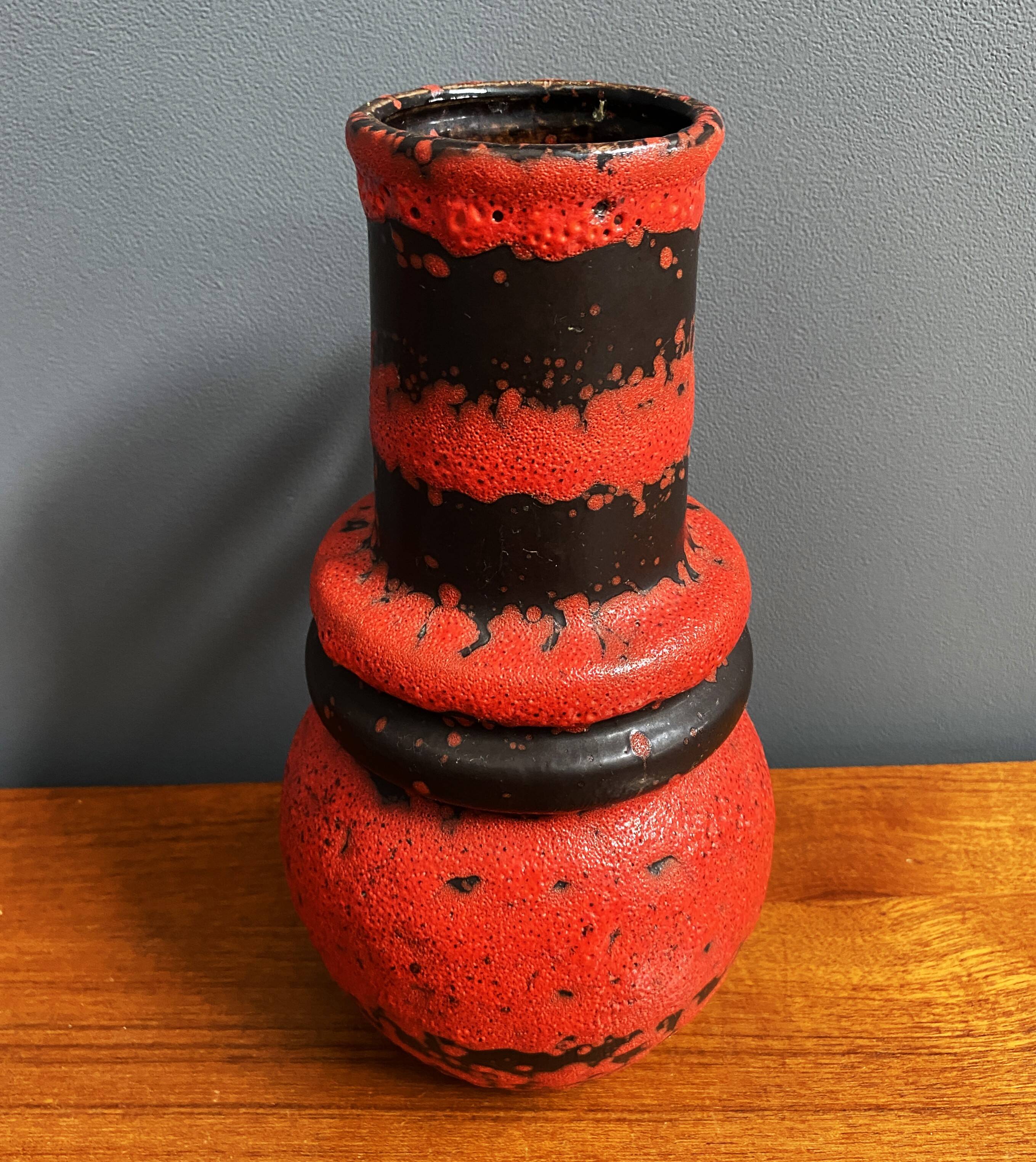 Scheurich vase model 428-26 red and black west germany pottery