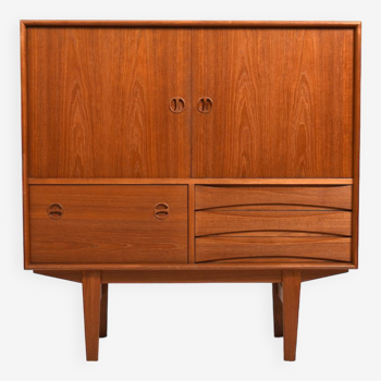 Cabinet en teck danois fin par N.C.Møbler Années 1960