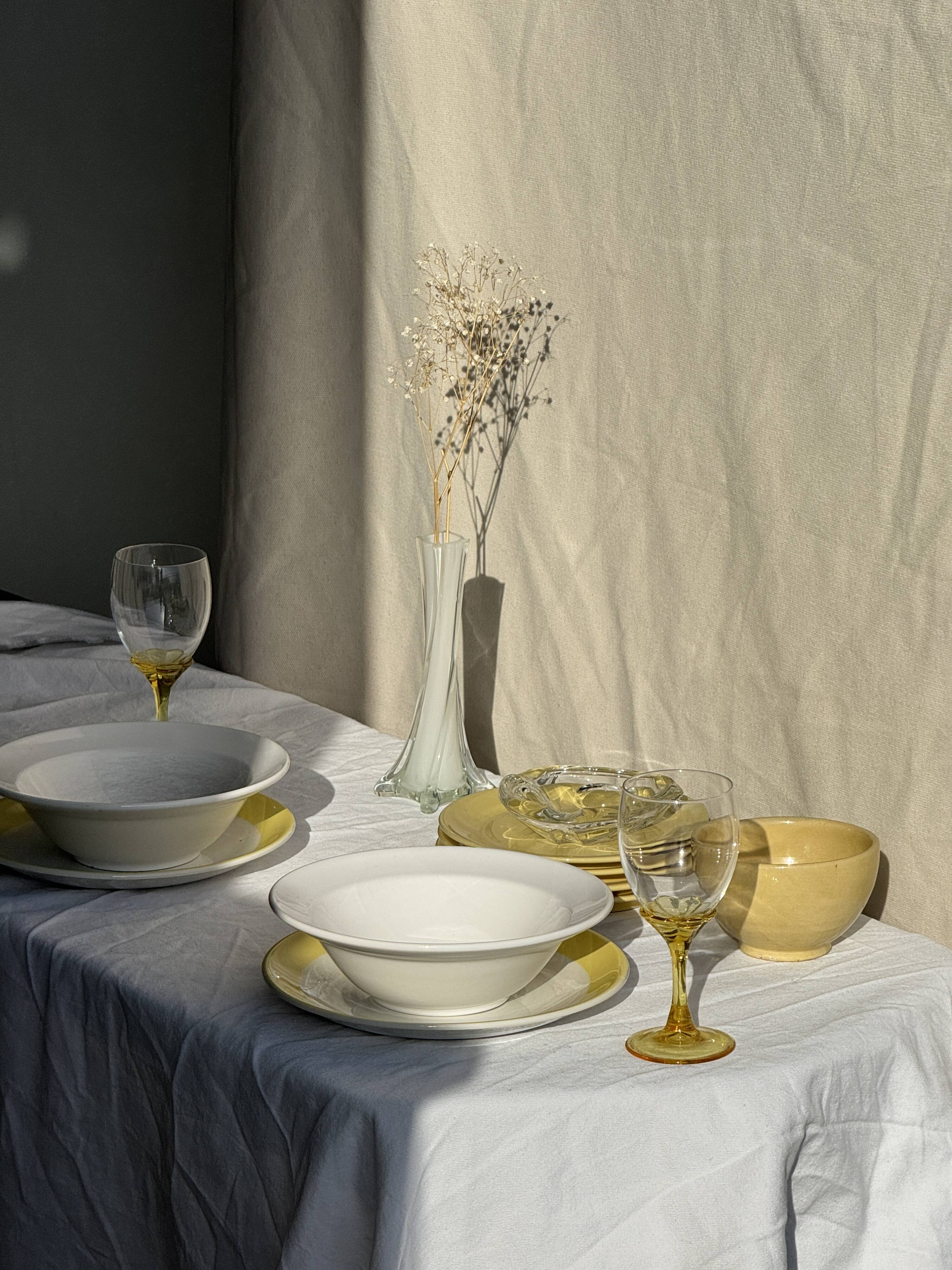 Set of 6 modern yellow dessert plates D19