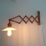 Scandinavian zig-zag wooden accordion sconce