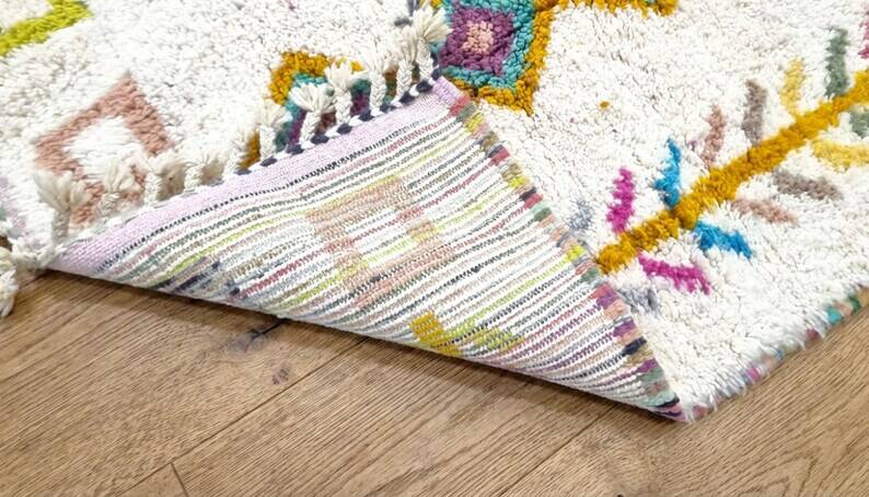 Traditional handmade Moroccan rug 200cm x 300cm