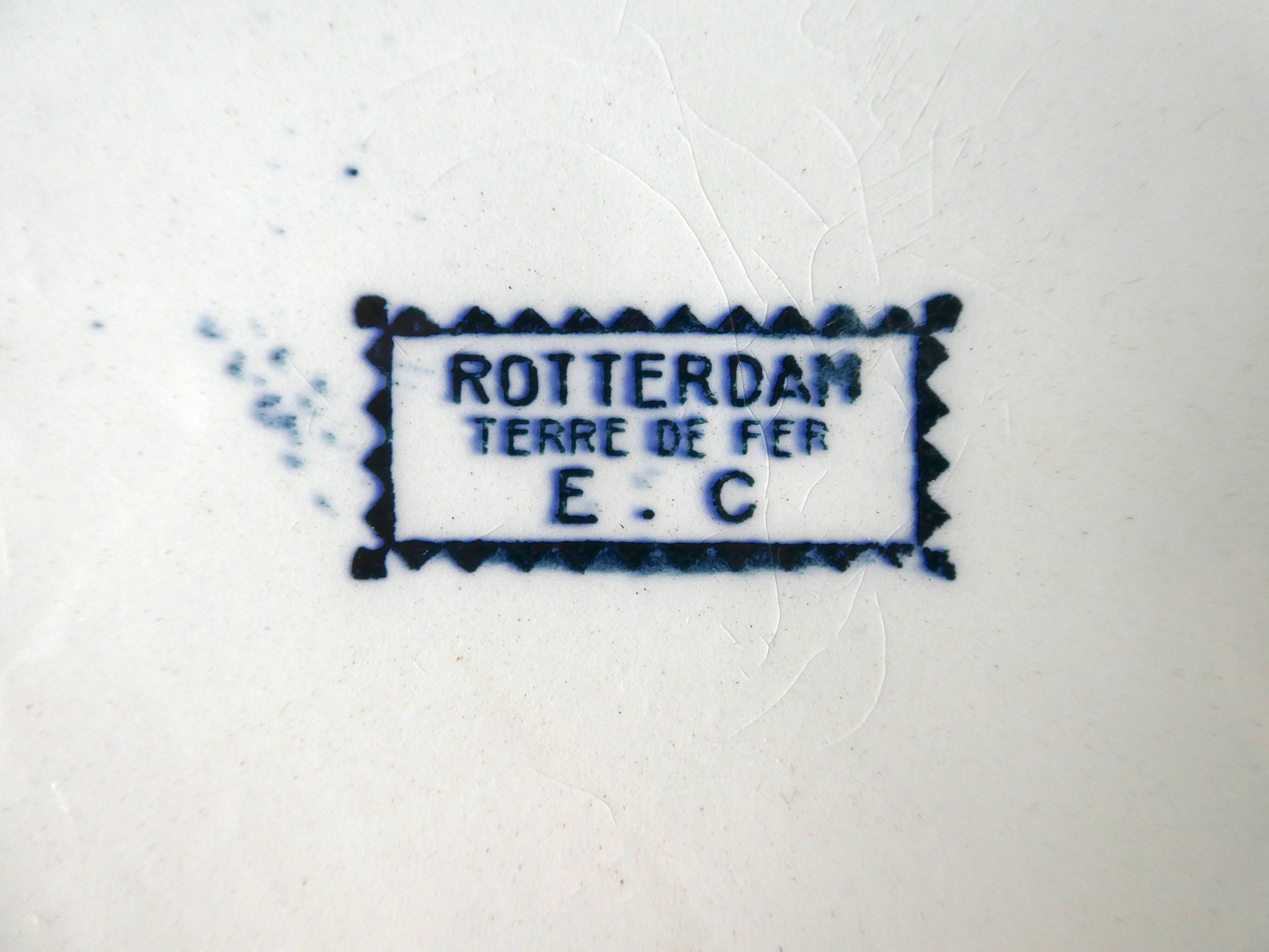Dish  iron Earth model Rotterdam, blue decoration