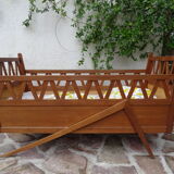 Oak crib, compass feet