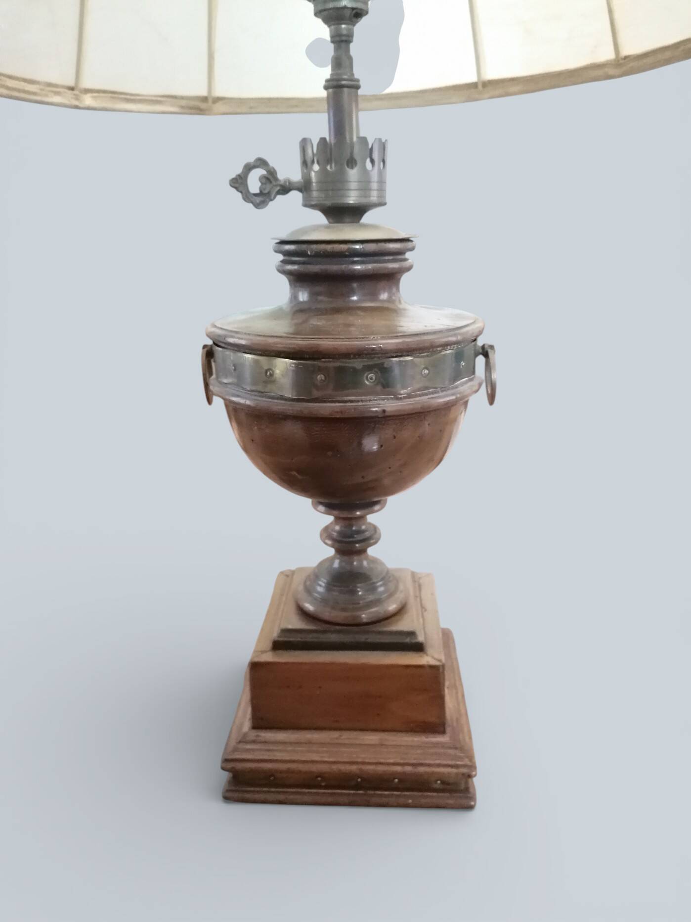 Lampe amphore en bois massif - Style 1er empire.