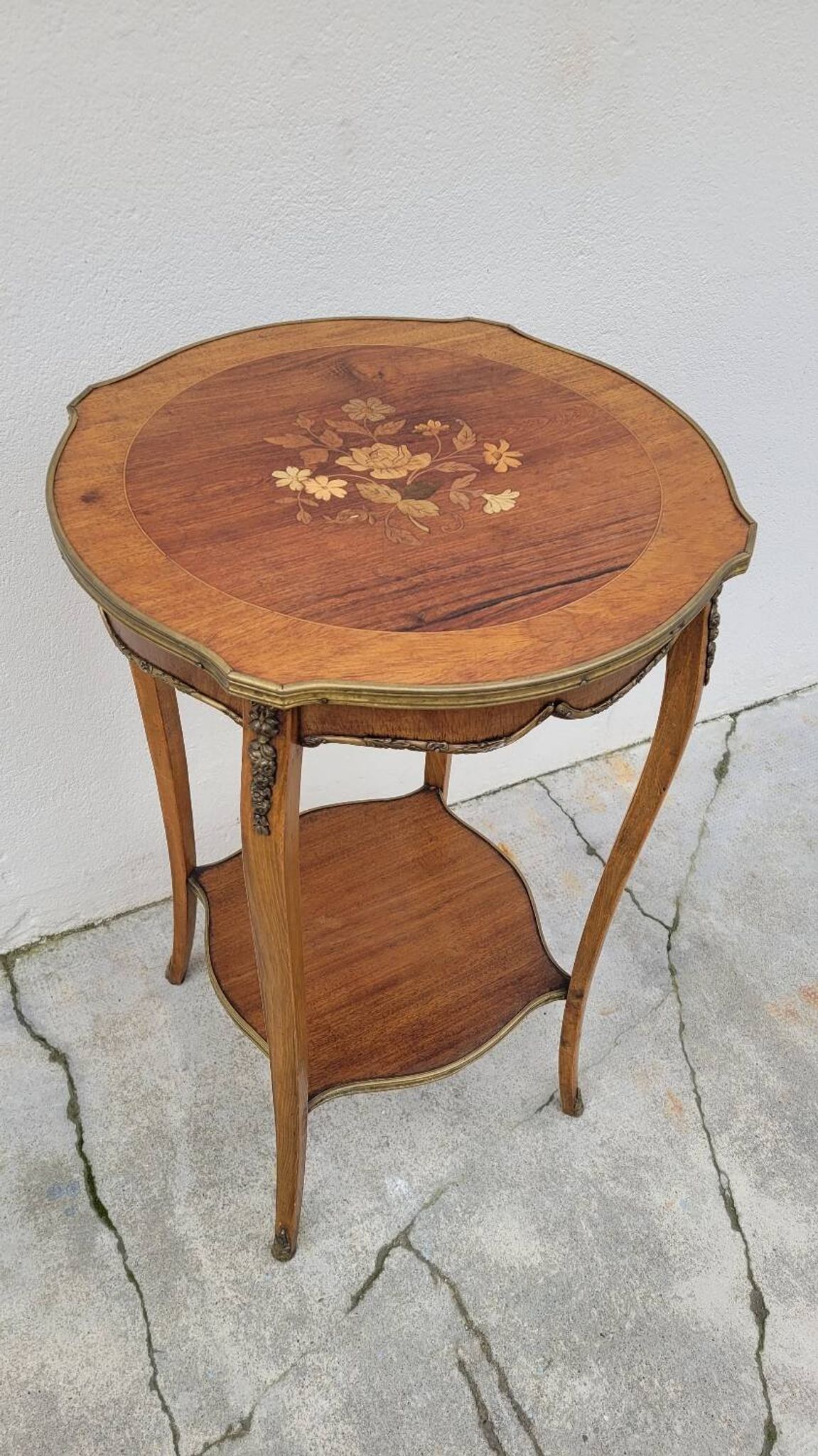 Selette pedestal side table Louis XV style with decorated marquetry and rosewood - 1900s