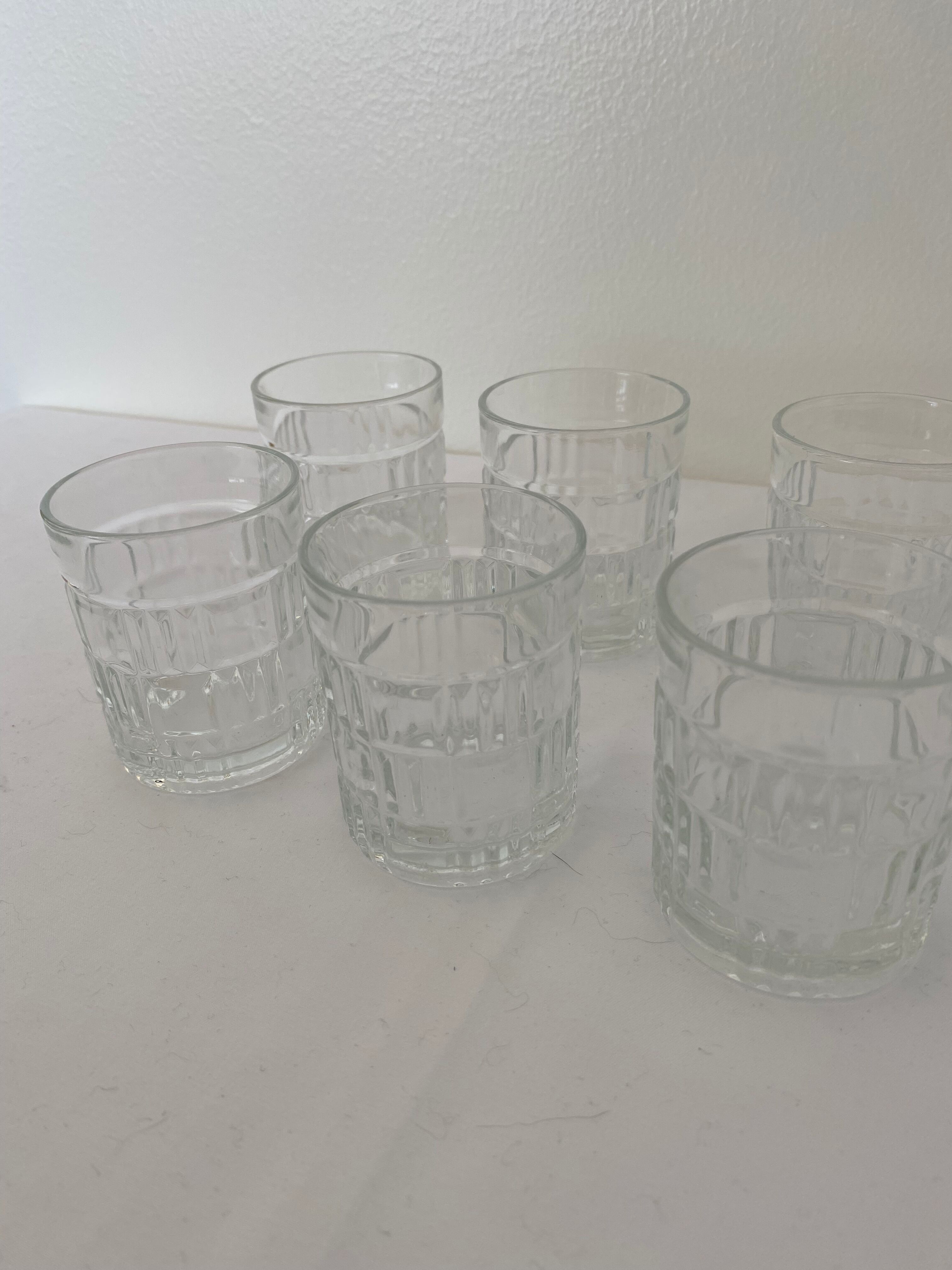 Verre à liqueur ou à shots vintage
