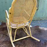 Rocking chair en cannage et rotin