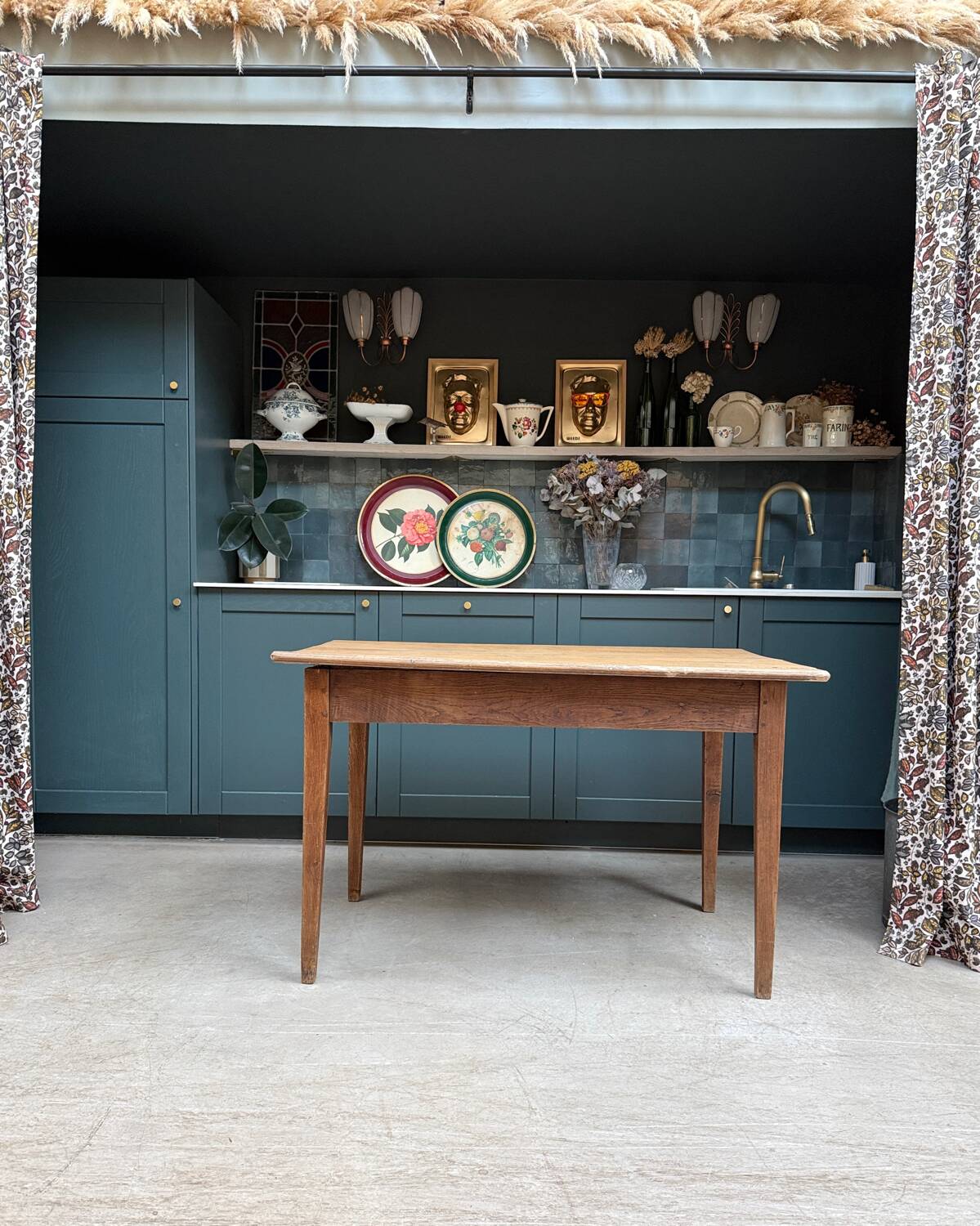 Small farmhouse table (renovated)
