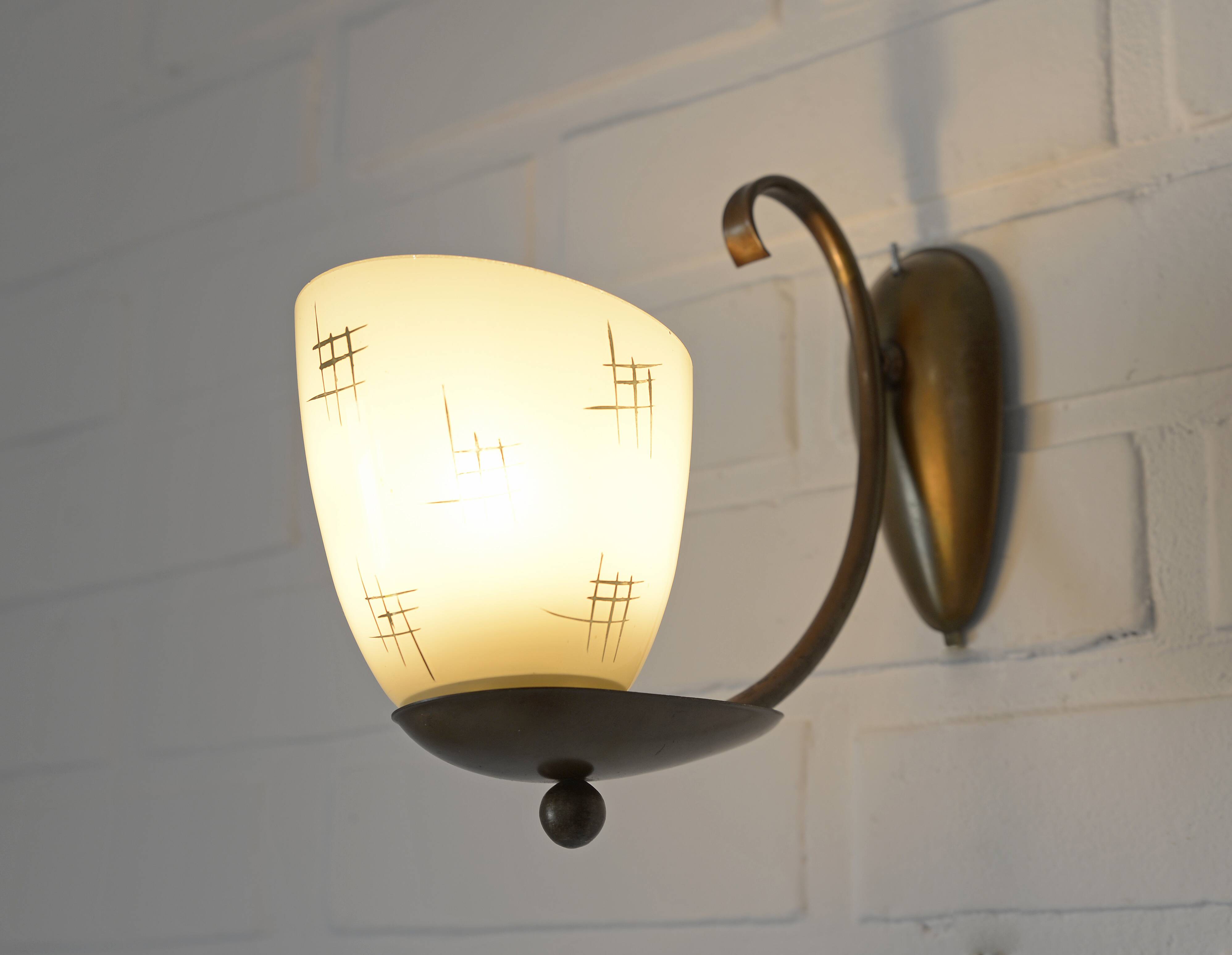 Applique murale Art Déco originale en laiton / luminaire vintage des années 1930 / époque Bauhaus