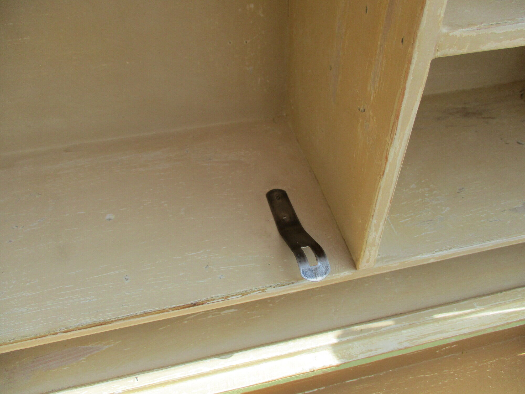 Medicine wardrobe