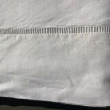 Drape 2 places JP sunflowers and pastilles.