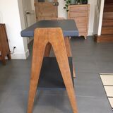 Very fifties console with compass feet