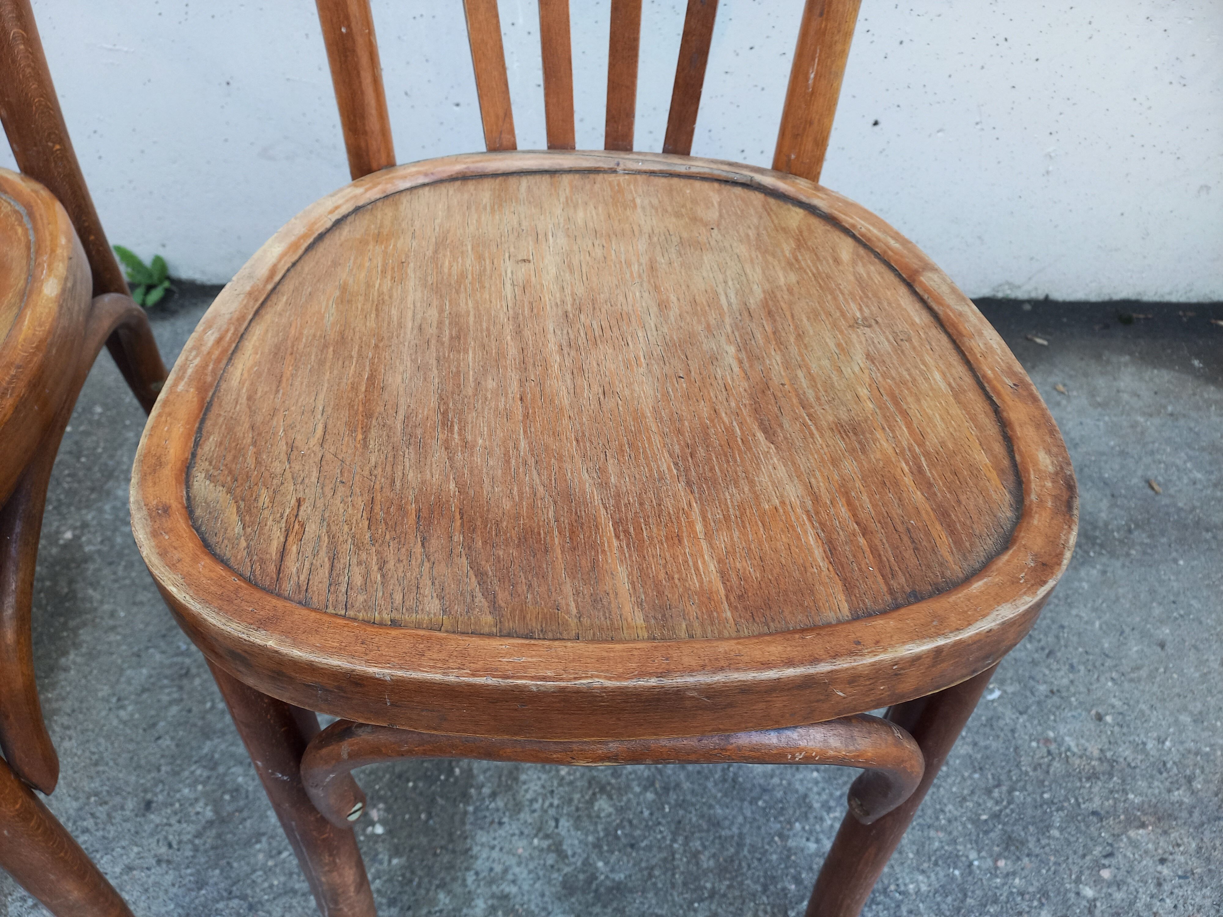Chaises bistrot vintage