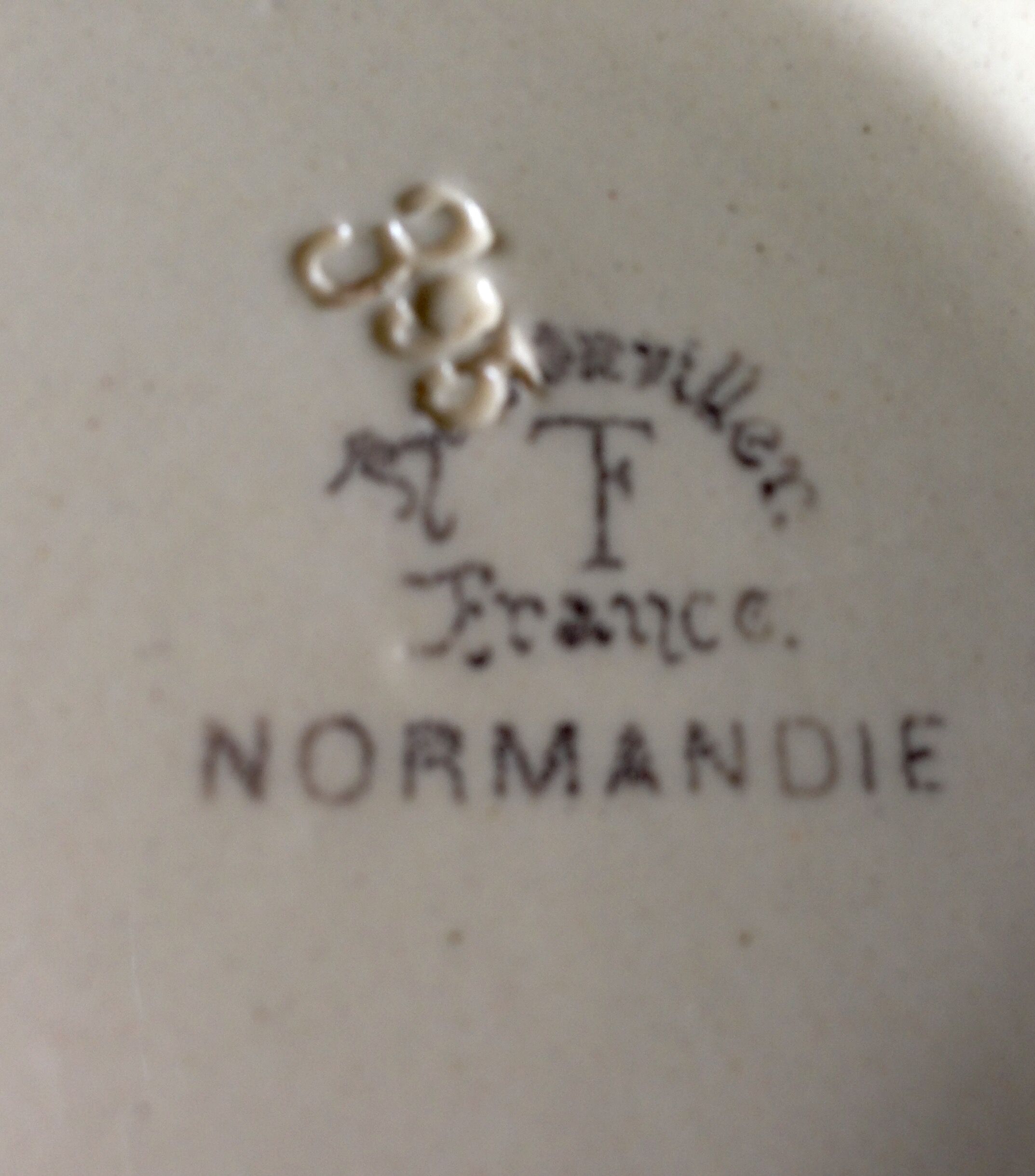 Dishes Badonviller model Normandy circa 1940
