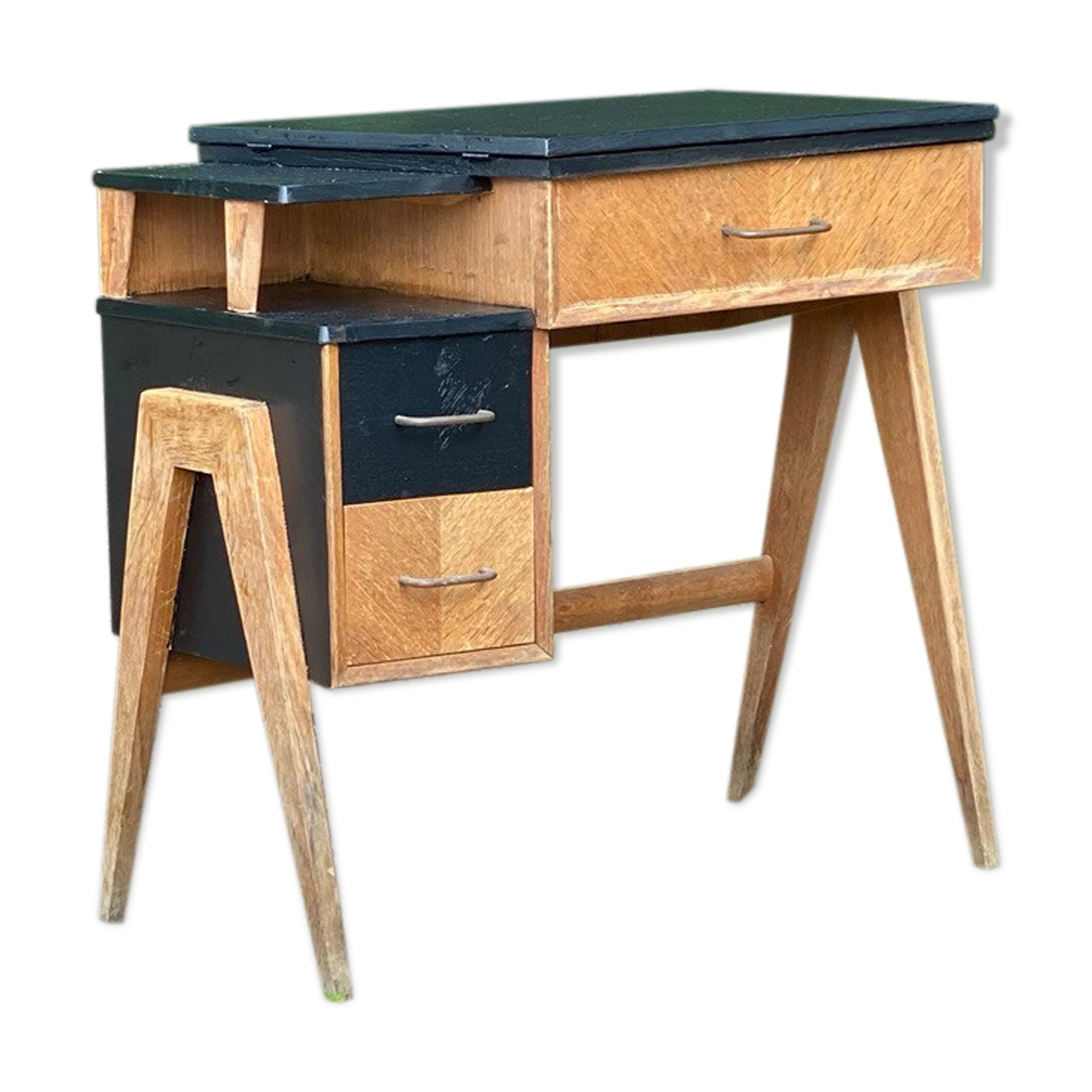 Bureau aux pieds V