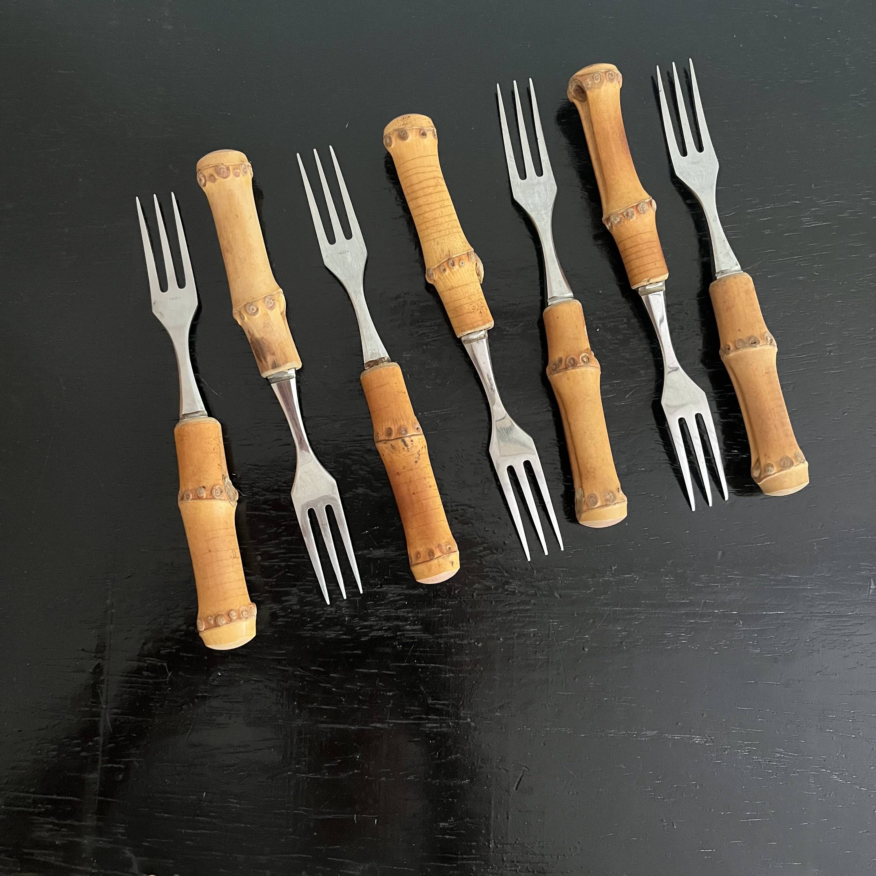 Dessert forks and knives