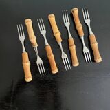 Dessert forks and knives