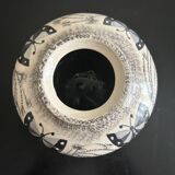 vase en céramique décoré par l'artiste René Poirot