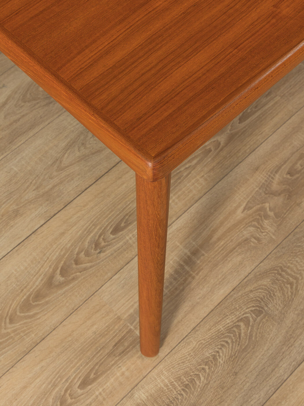 1960s dining table, Henning Kjaernulf
