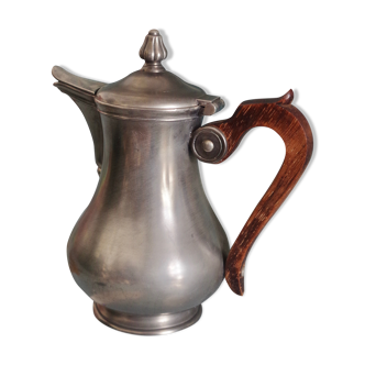 Théière ancienne en étain