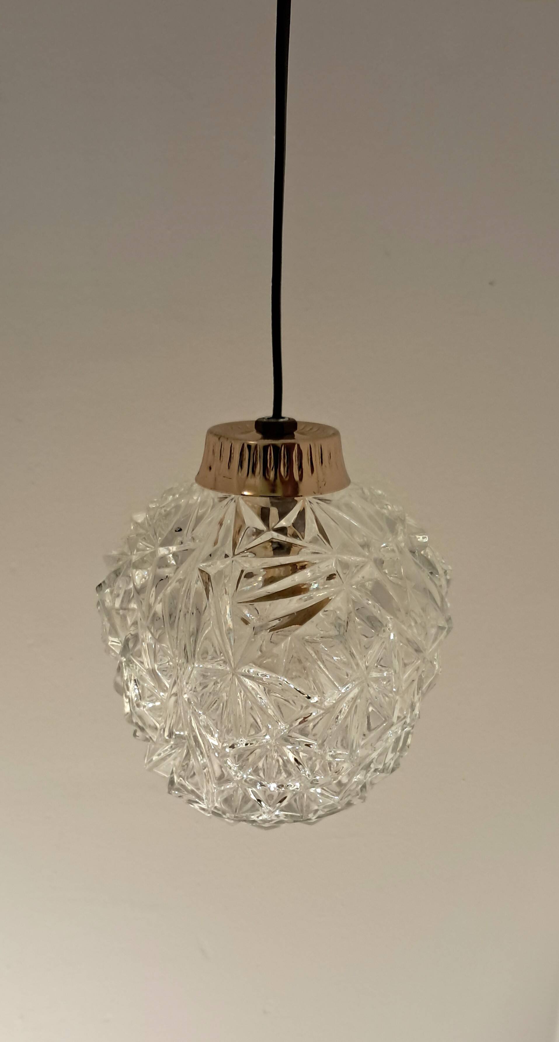 Two-light cascade pendant in gold-plated brass and molded glass
