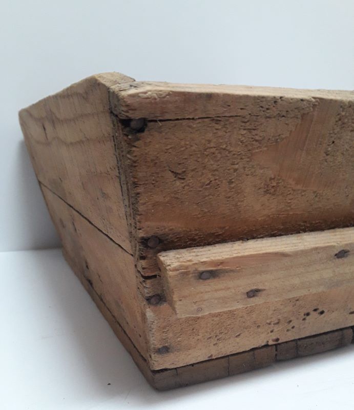 Wooden box trapezoidal