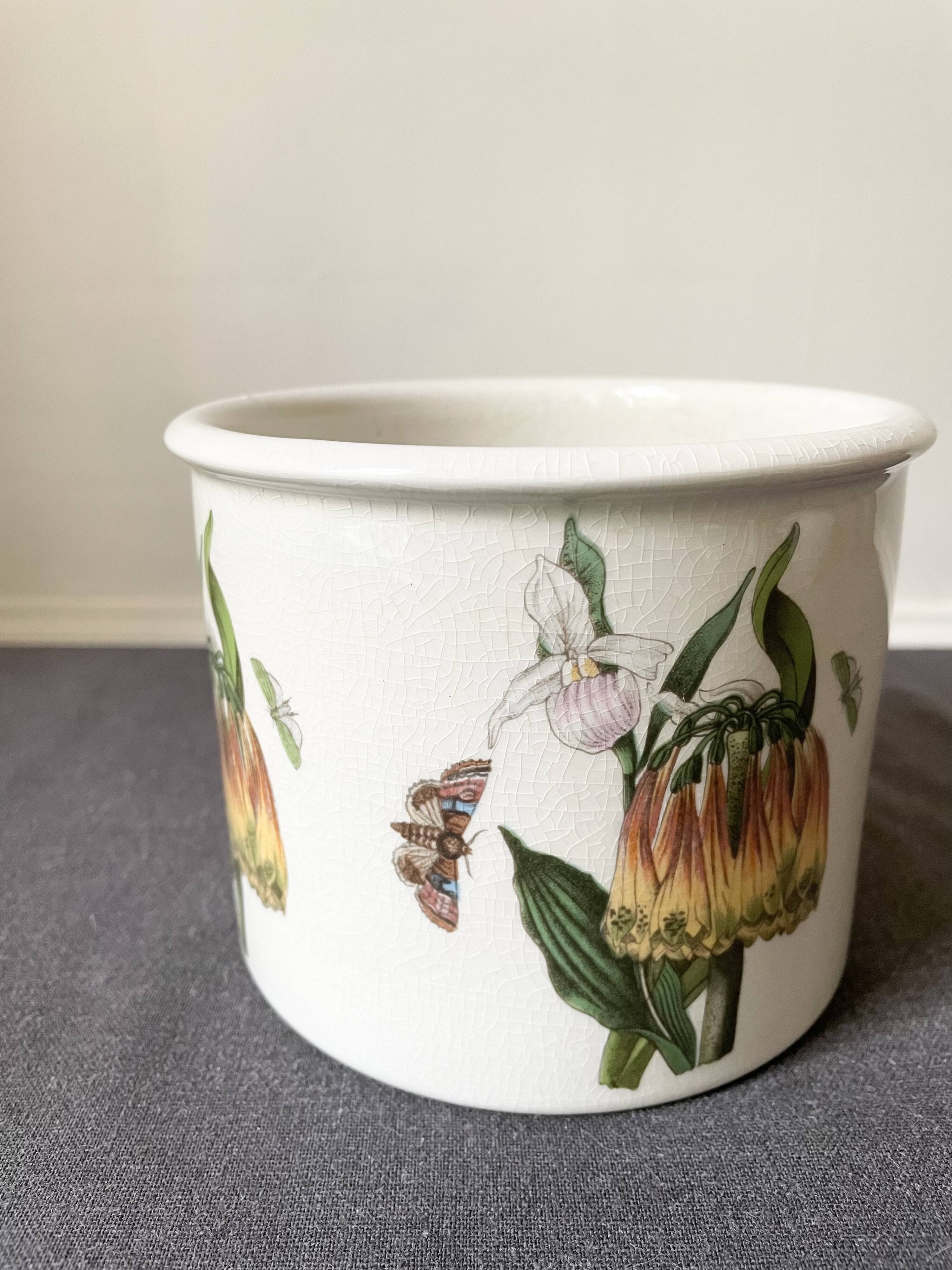 Vintage plant pot “The Botanic Garden”
