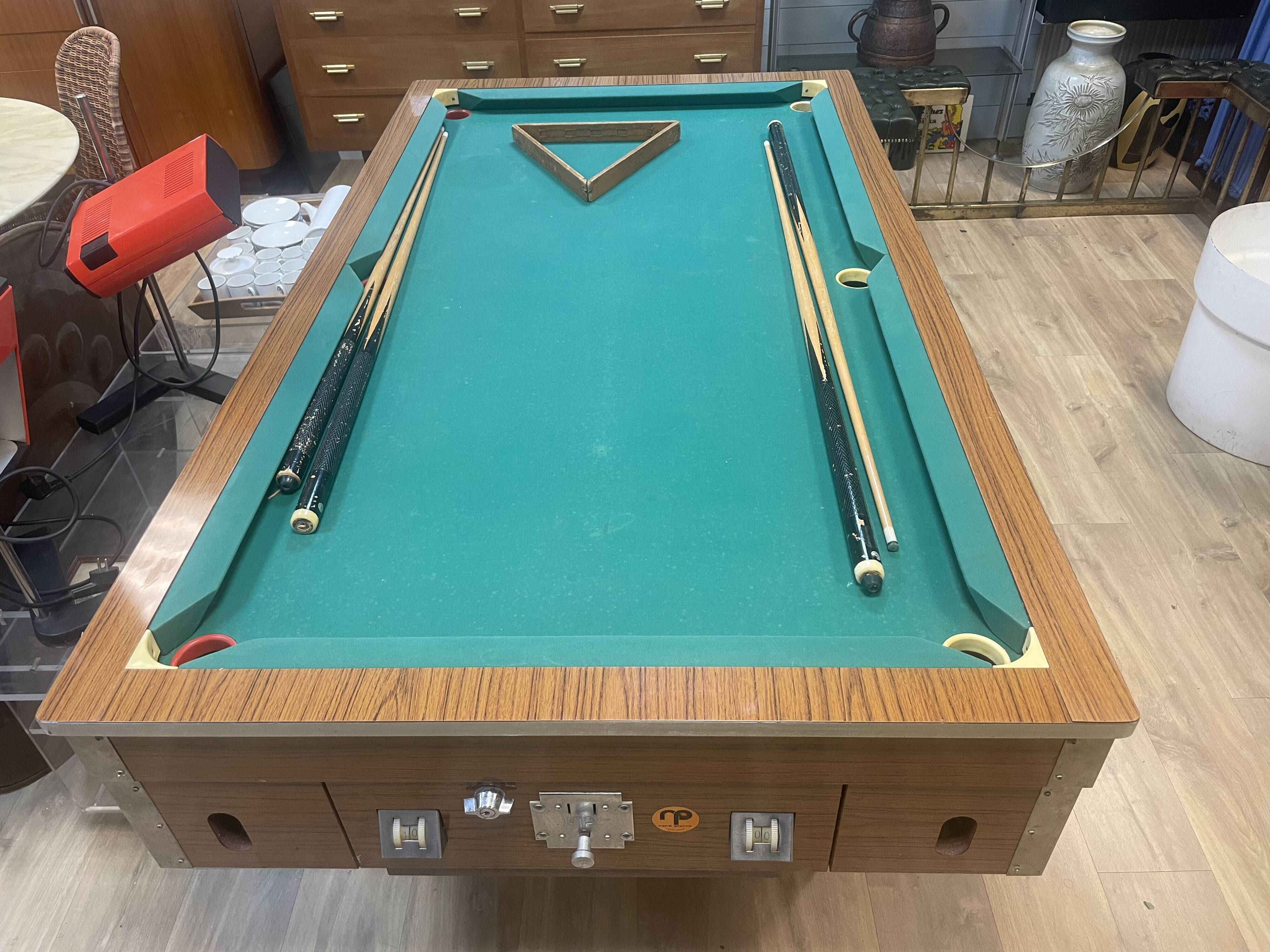 American billiards of bistros rené pierre 1970