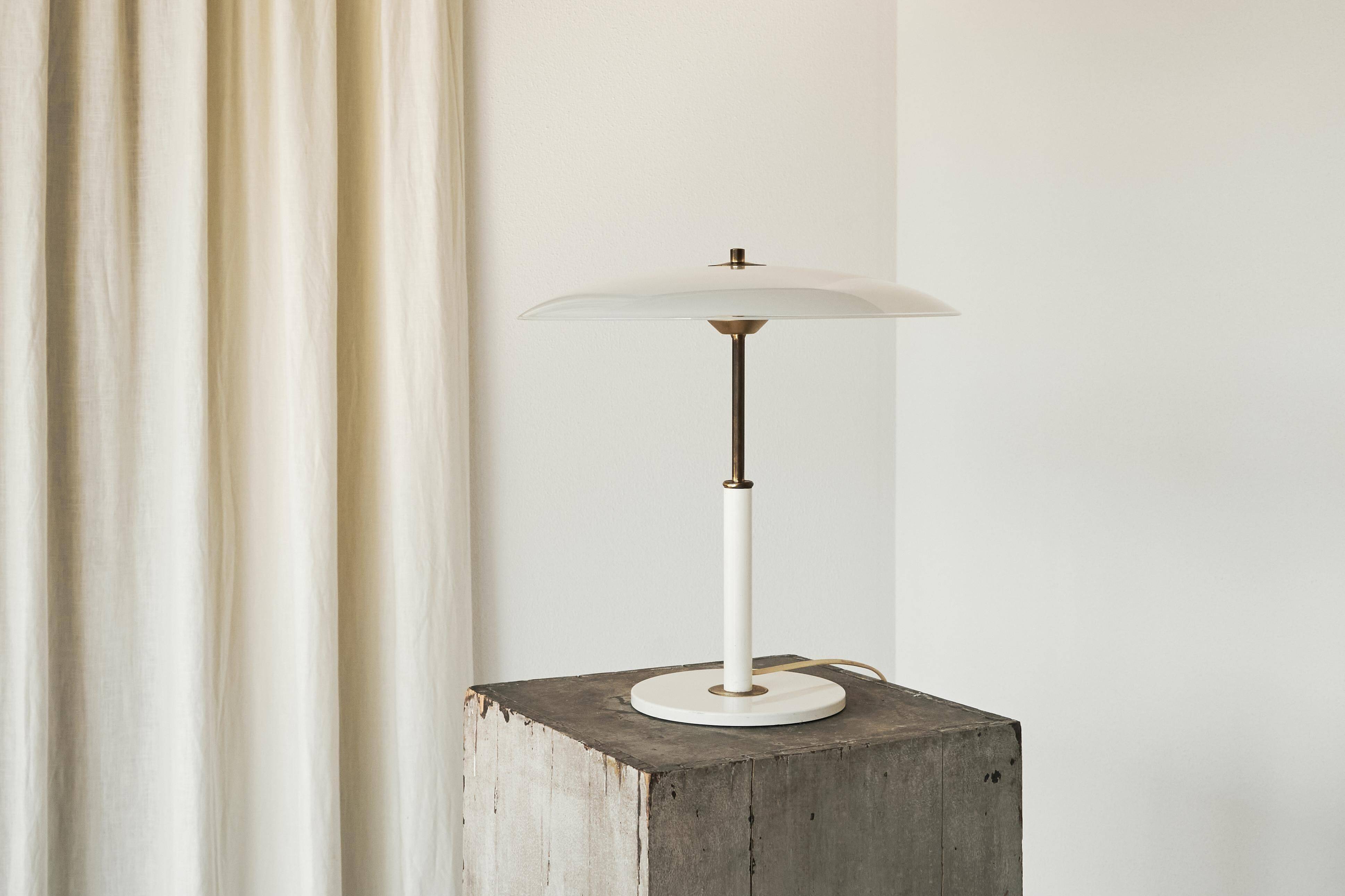 Solist table lamp in metal, brass and opal glass IKEA, 1990