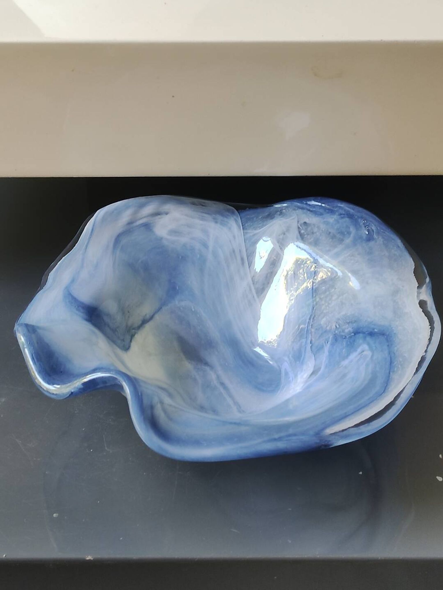 Large organic floral empty pocket. In glass/crystal
