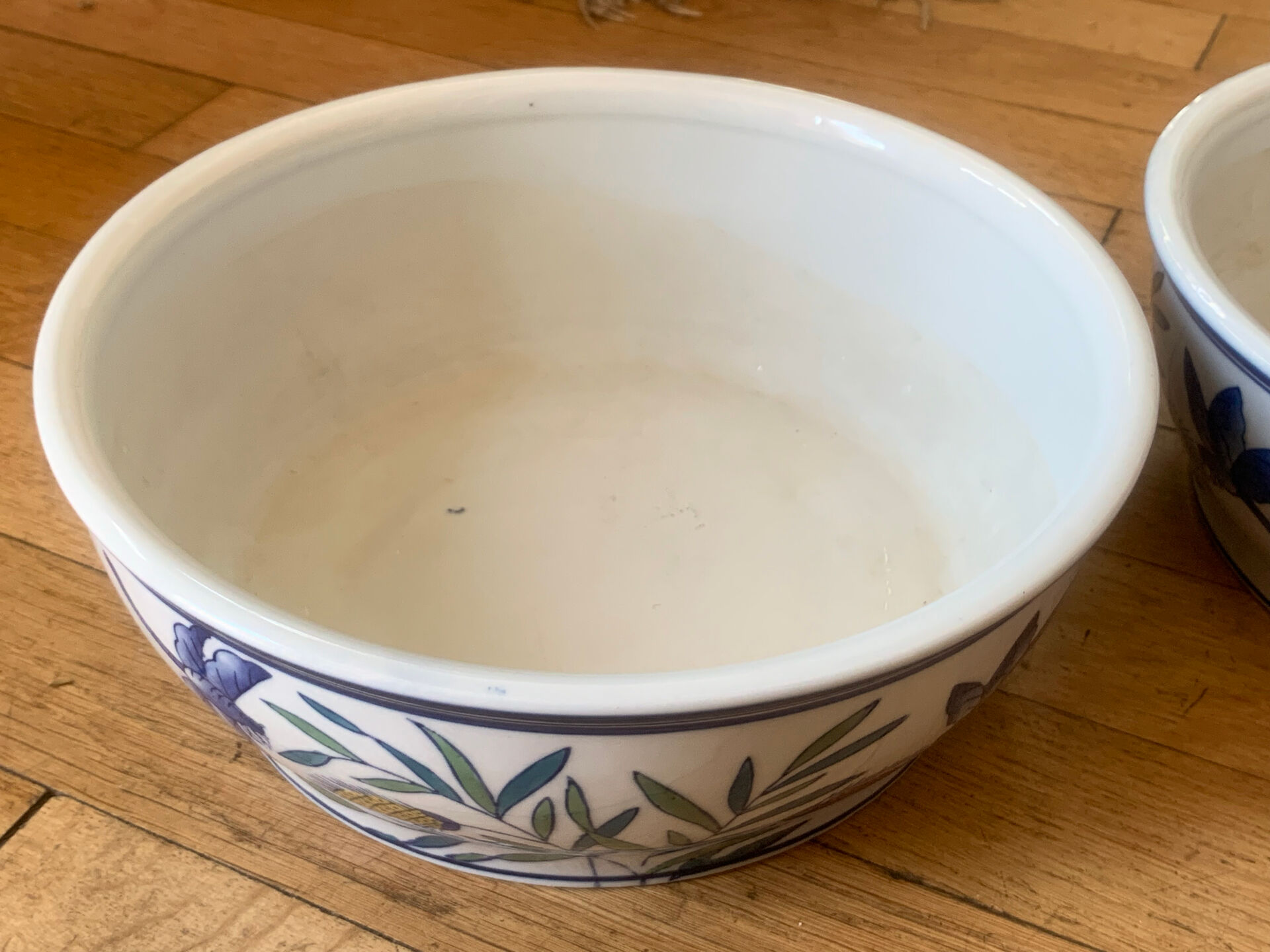 2 antique plant pots