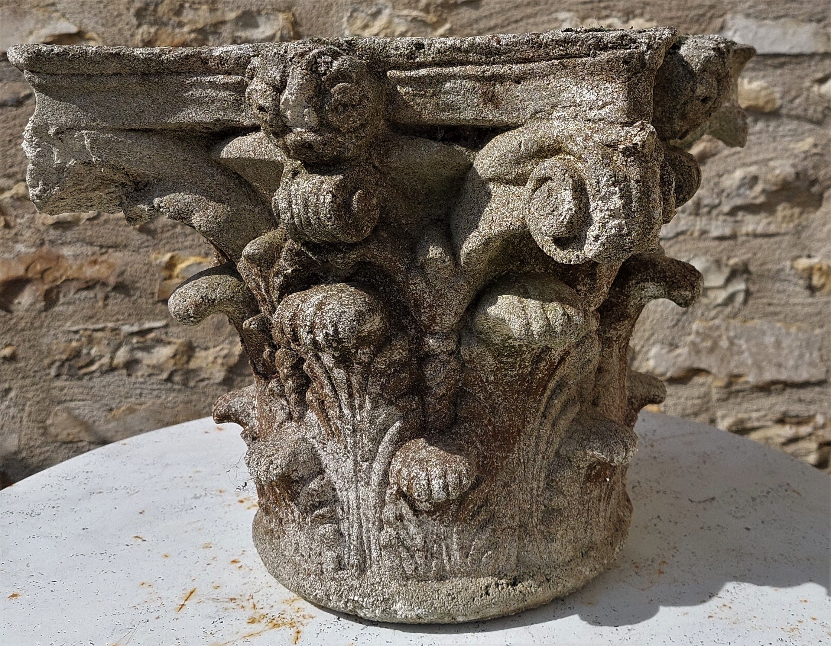 Jardinière en pierre reconstituée