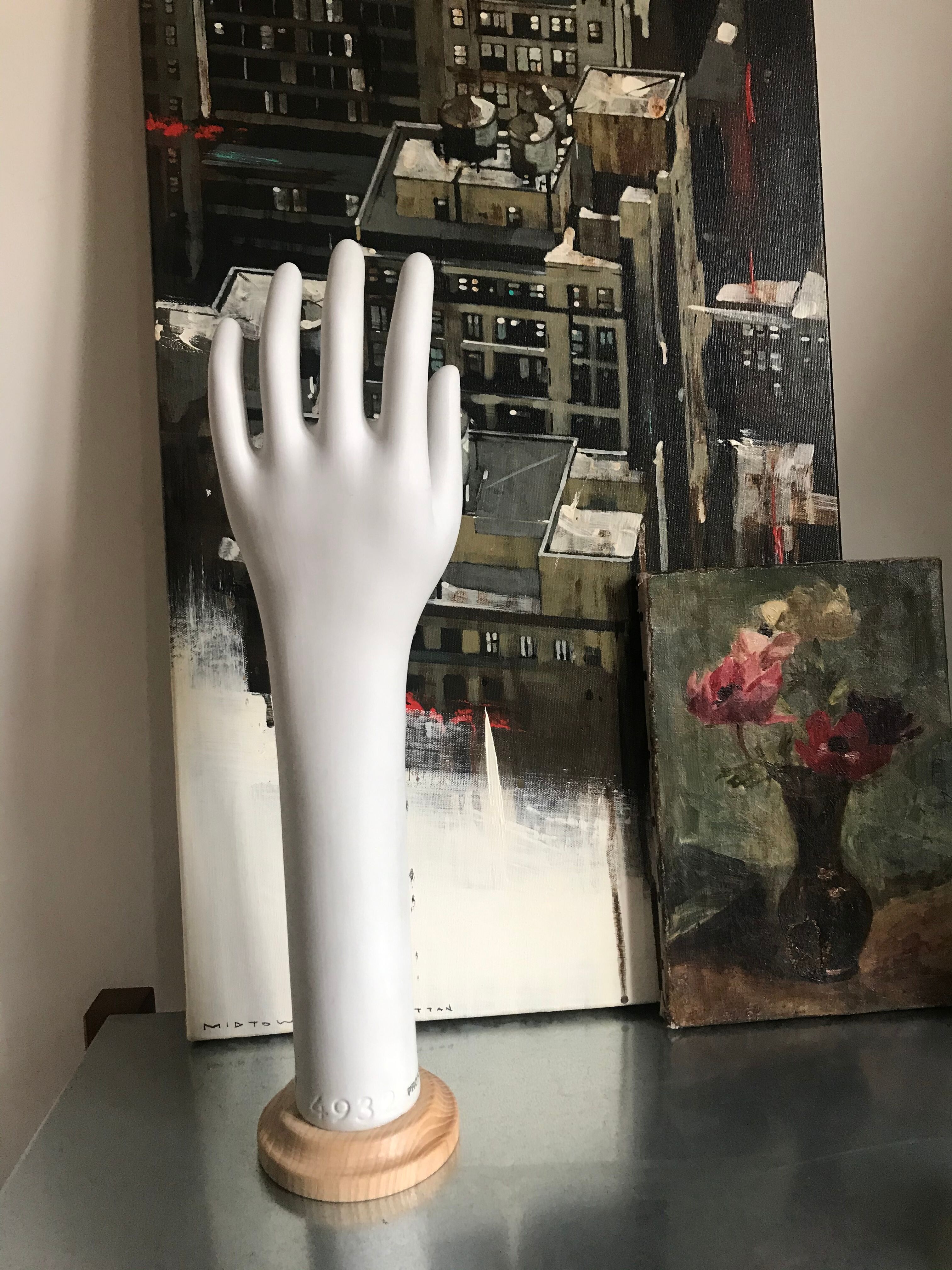 Hand porcelain old glove mold