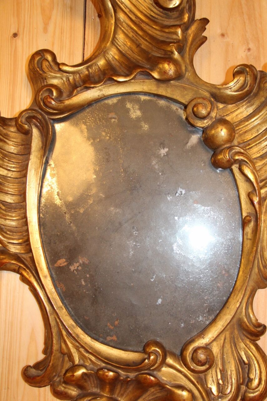 Italian Rococo mirror of eighteenth period - 78x53cm
