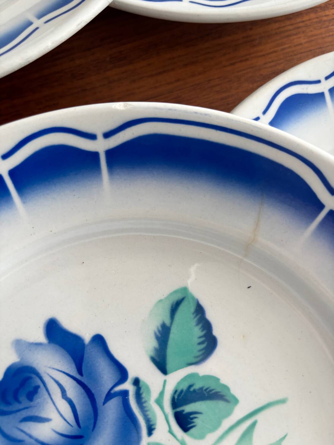 Set of 6 vintage Bondavillier dinner plates | Opaque blue porcelain