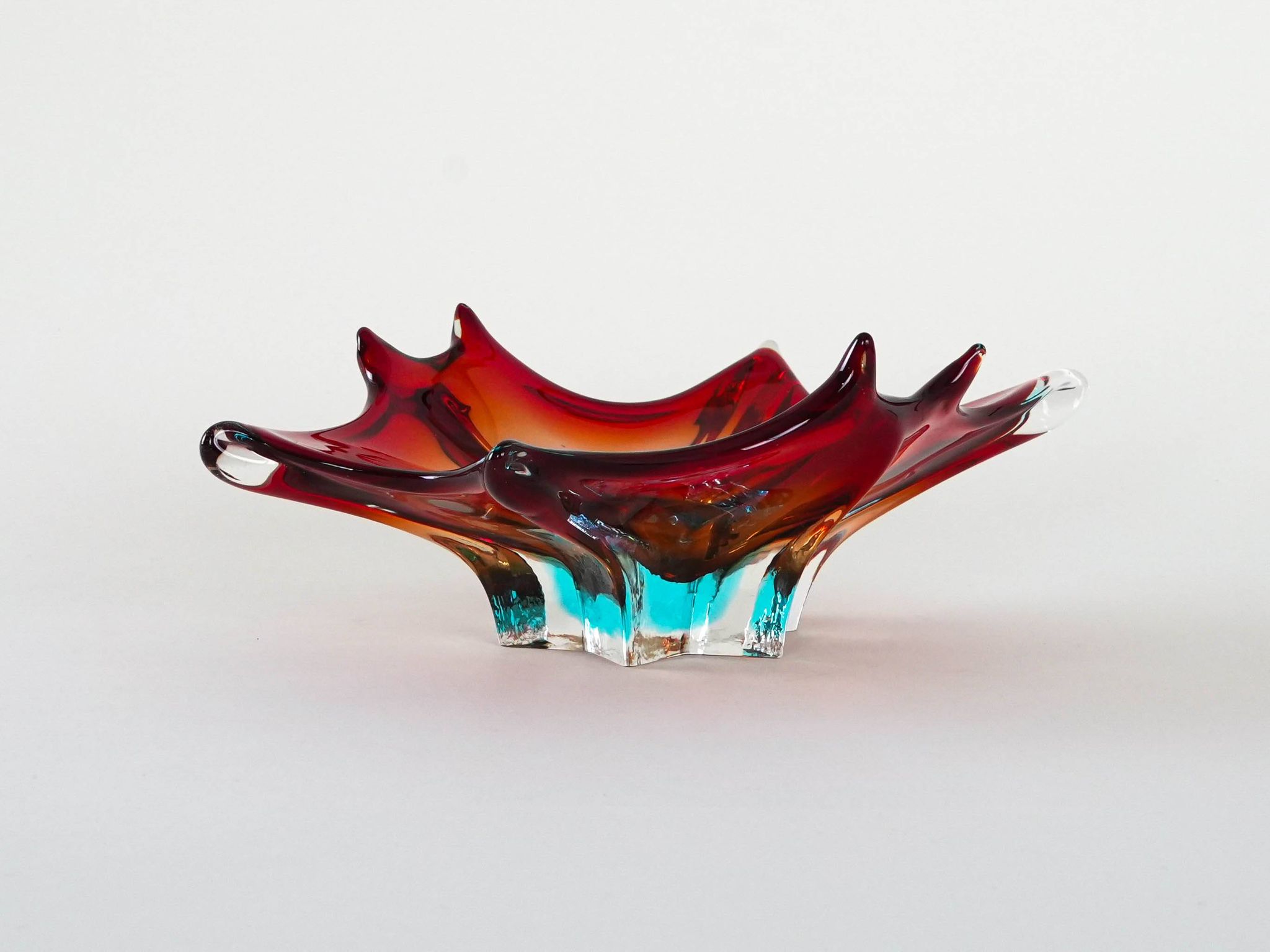 Platter, Murano glass, Italian design, 1970s, production: Italy